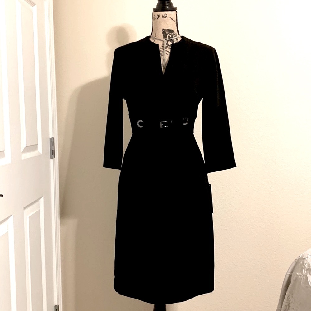 NWT Tahari size 8 bold black dress. Excellent condition
